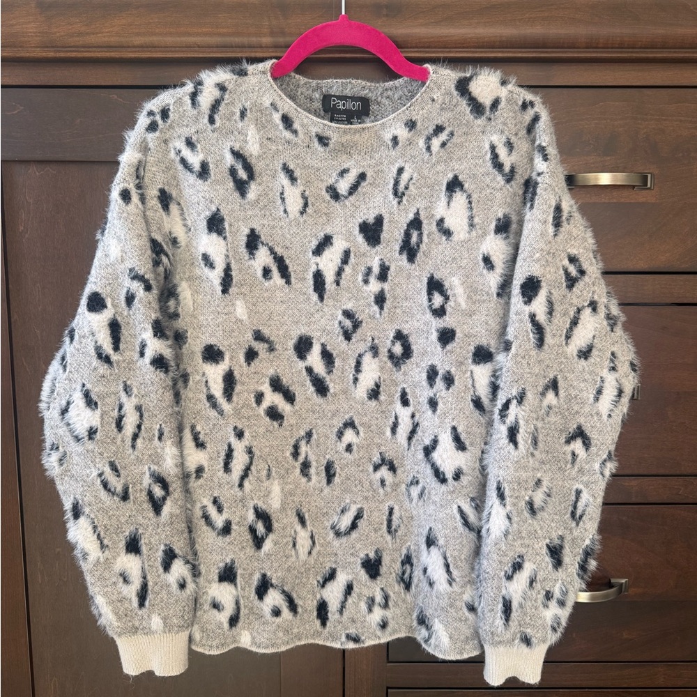 Papillon Blanc Textured Knit Sweater
